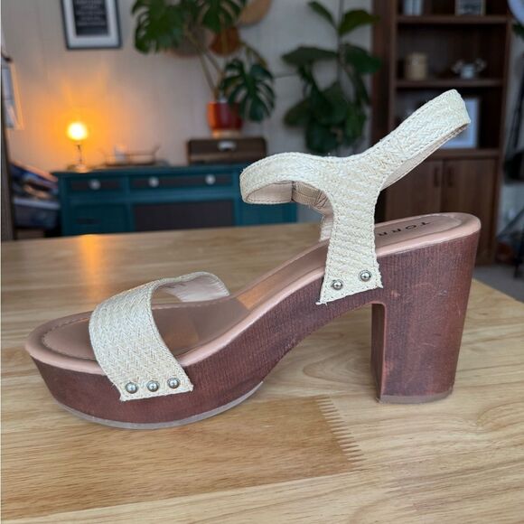 Plus Size Torrid Cream and Brown Platform Shoes with Comfort Design - Size 10.5W - Picture 8 of 10